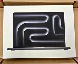 MacBook Pro M4 Chip 14" 14-core CPU 20-core GPU 16GB Memory 512GB SSD • S Black