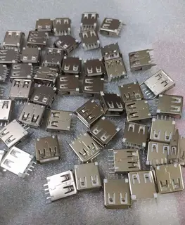 سوكت USB شوكه