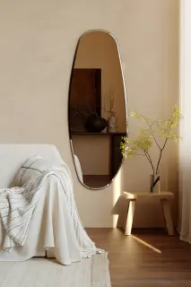 IRREGULAR WALL MIRROR