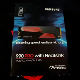 Samsung 990 PRO 1TB NVMe M.2 SSD PCIe 4.0 MZ-V9P1T0BW New Sealed