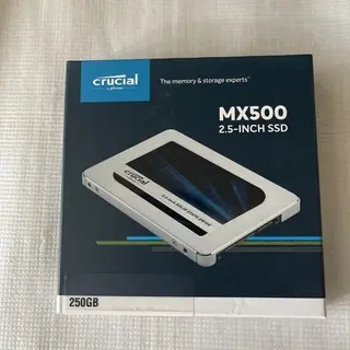 Crucial MX500 250GB 3D NAND SATA 2.5" Internal SSD CT250MX500SSD1