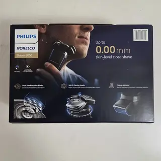 Philips Norelco Shaver 8000 Brand New
