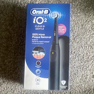 Oral-B iO2 Clean & Gentle Oscillating Toothbrush 3 Speeds Timer Black
