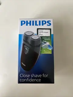 Philips PQ206 Men's Electric Travel Shaver Close Cut System Brand New