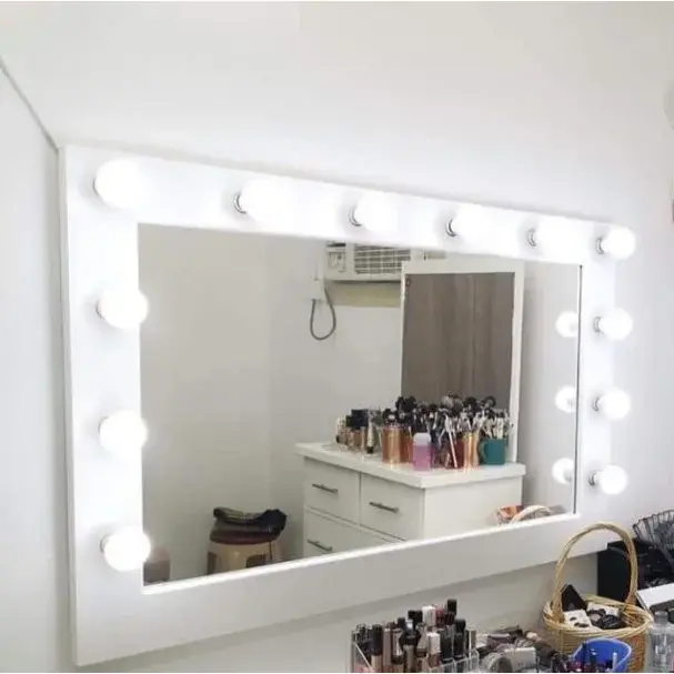 White Modern mirror with lamps M02102
