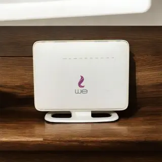 راوتر وي DG8045